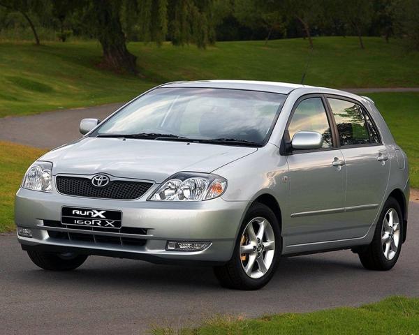 Фото Toyota Corolla IX (E120, E130) Хэтчбек 5 дв. Runx