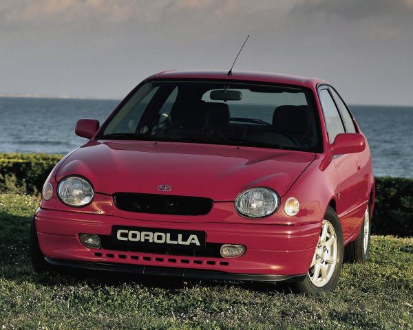 Фото Toyota Corolla VIII (E110) Хэтчбек 3 дв.