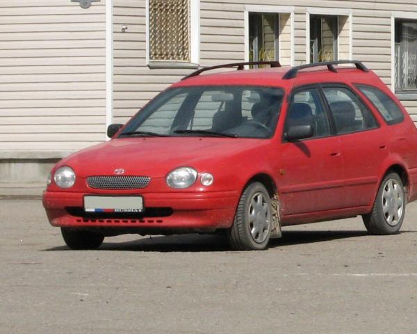 Фото Toyota Corolla VIII (E110) Универсал 5 дв.