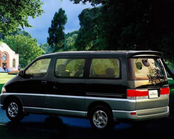 Фото Toyota HiAce H100 Минивэн Regius