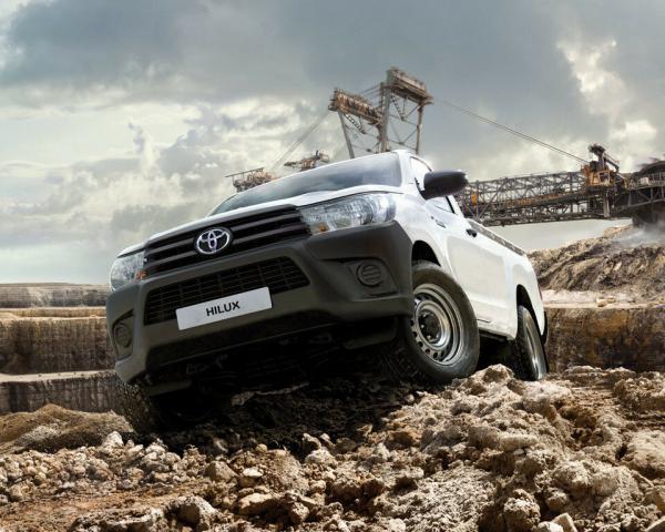 Фото Toyota Hilux VIII Пикап Одинарная кабина