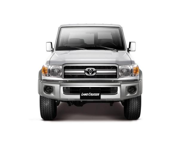 Фото Toyota Land Cruiser 70 Series Рестайлинг 1 Внедорожник 3 дв. 71