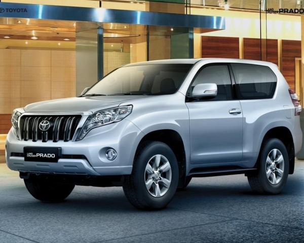 Фото Toyota Land Cruiser Prado 150 Series Рестайлинг 1 Внедорожник 3 дв.