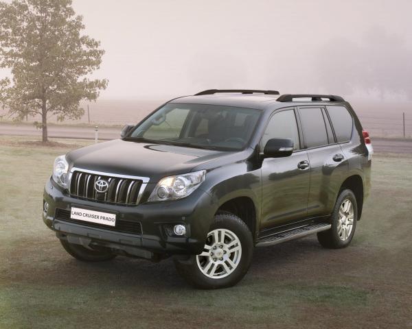 Фото Toyota Land Cruiser Prado 150 Series Внедорожник 5 дв.