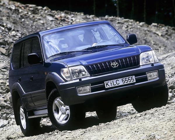 Фото Toyota Land Cruiser Prado 90 Series Рестайлинг Внедорожник 5 дв.