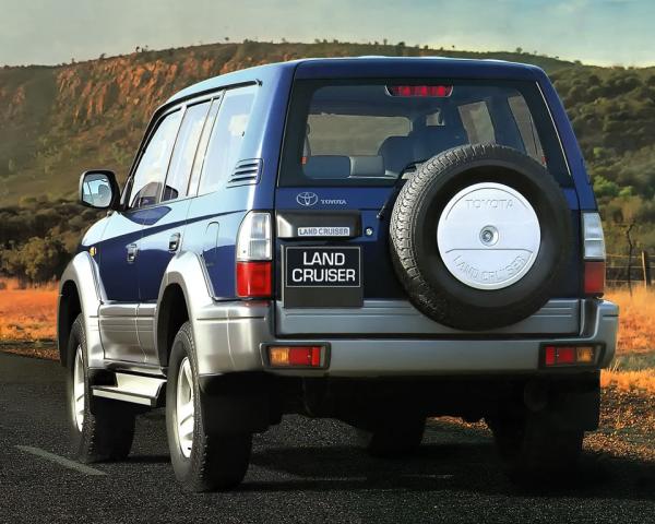 Фото Toyota Land Cruiser Prado 90 Series Внедорожник 5 дв.