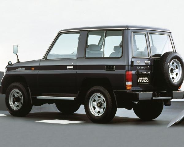 Фото Toyota Land Cruiser Prado 70 Series Внедорожник 3 дв.