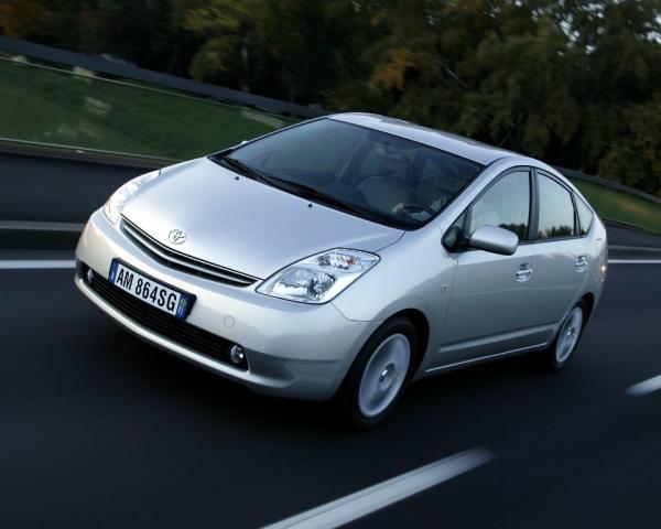 Фото Toyota Prius II (XW20) Хэтчбек 5 дв.