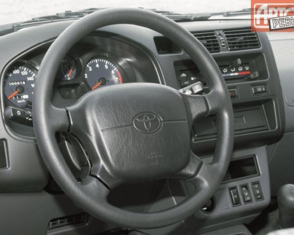 Фото Toyota RAV4 I (XA10) Внедорожник 5 дв.