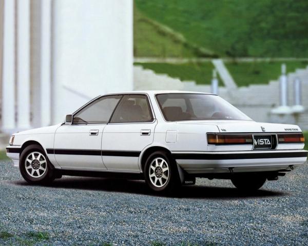 Фото Toyota Vista II (V20) Седан