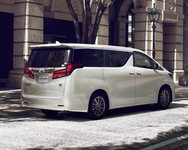 Фото Toyota Alphard III Рестайлинг Минивэн