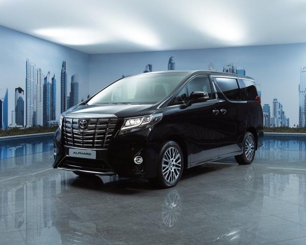 Фото Toyota Alphard III Минивэн