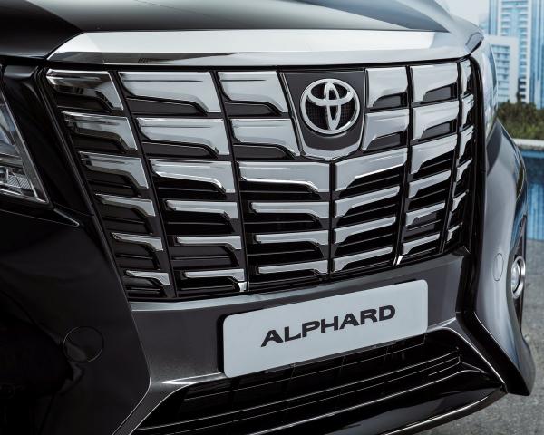 Фото Toyota Alphard III Минивэн