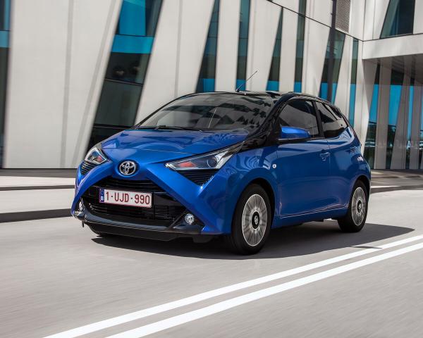 Фото Toyota Aygo II Рестайлинг Хэтчбек 5 дв.