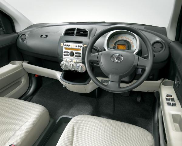 Фото Toyota Passo I (C10) Хэтчбек 5 дв.