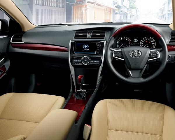 Фото Toyota Premio II (T26) Рестайлинг 2 Седан