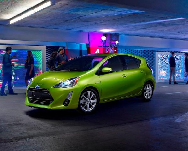 Фото Toyota Prius c I Рестайлинг Хэтчбек 5 дв.