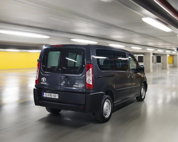 Фото Toyota ProAce I Минивэн