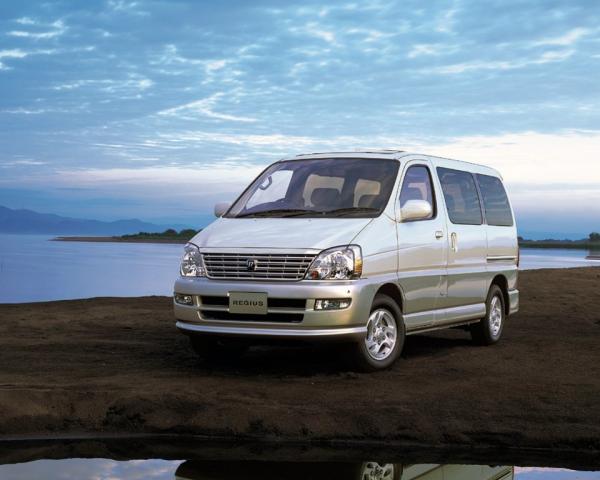 Фото Toyota RegiusAce H100 Минивэн