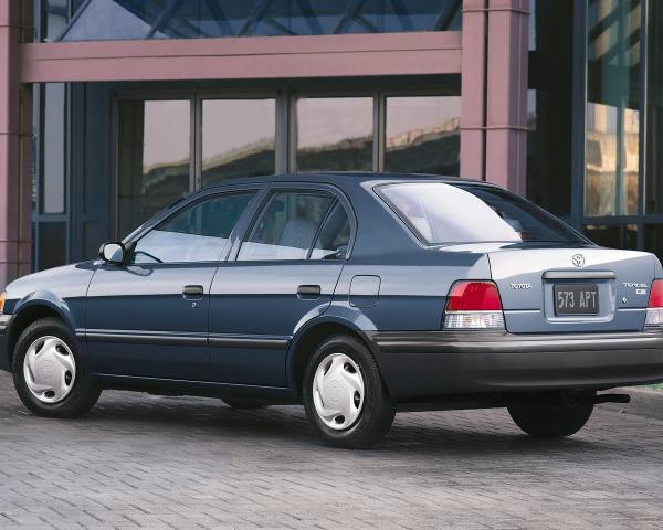 Фото Toyota Tercel V (L50) Рестайлинг Седан