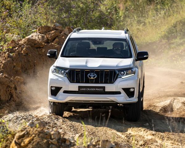 Фото Toyota Land Cruiser Prado 150 Series Рестайлинг 3 Внедорожник 5 дв.