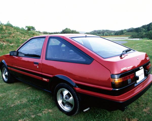 Фото Toyota Sprinter Trueno IV (AE85/AE86) Хэтчбек 3 дв.