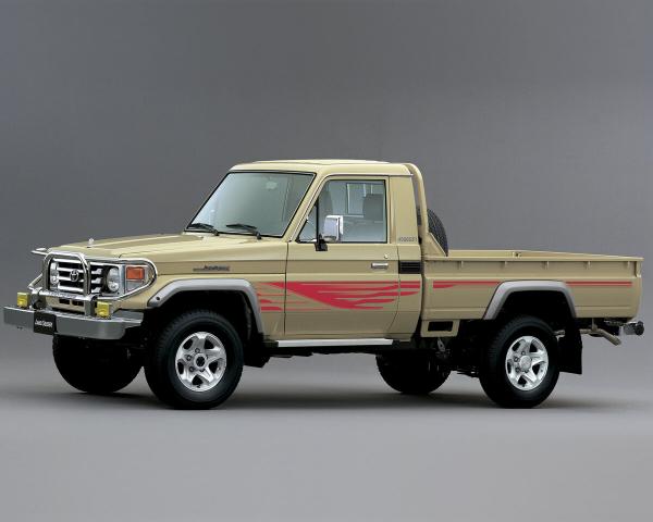 Фото Toyota Land Cruiser 70 Series Пикап Одинарная кабина