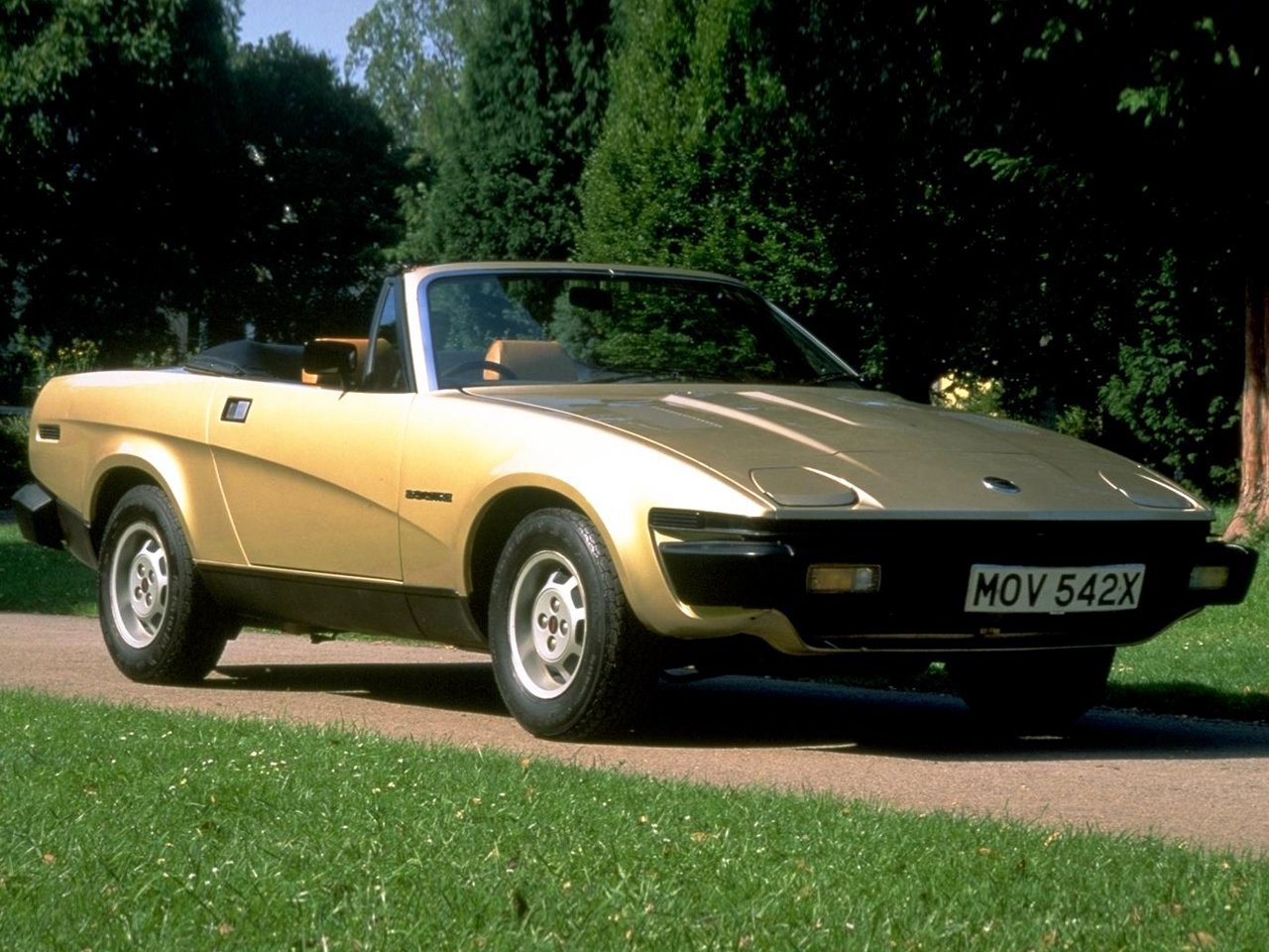 Фото Triumph TR7 I