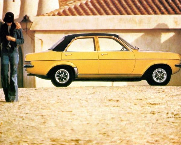 Фото Vauxhall Viva HC Седан