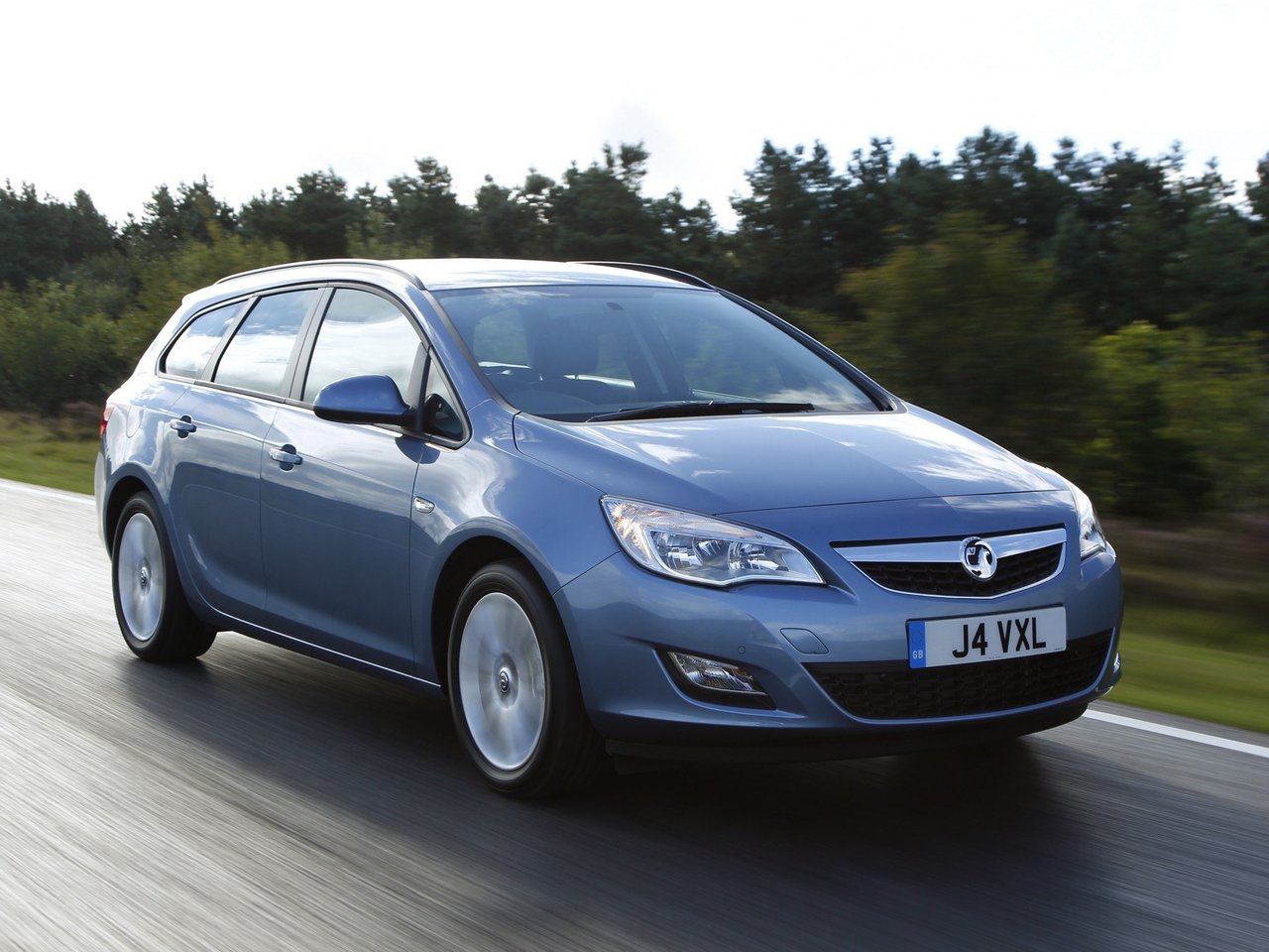 Фото Vauxhall Astra J