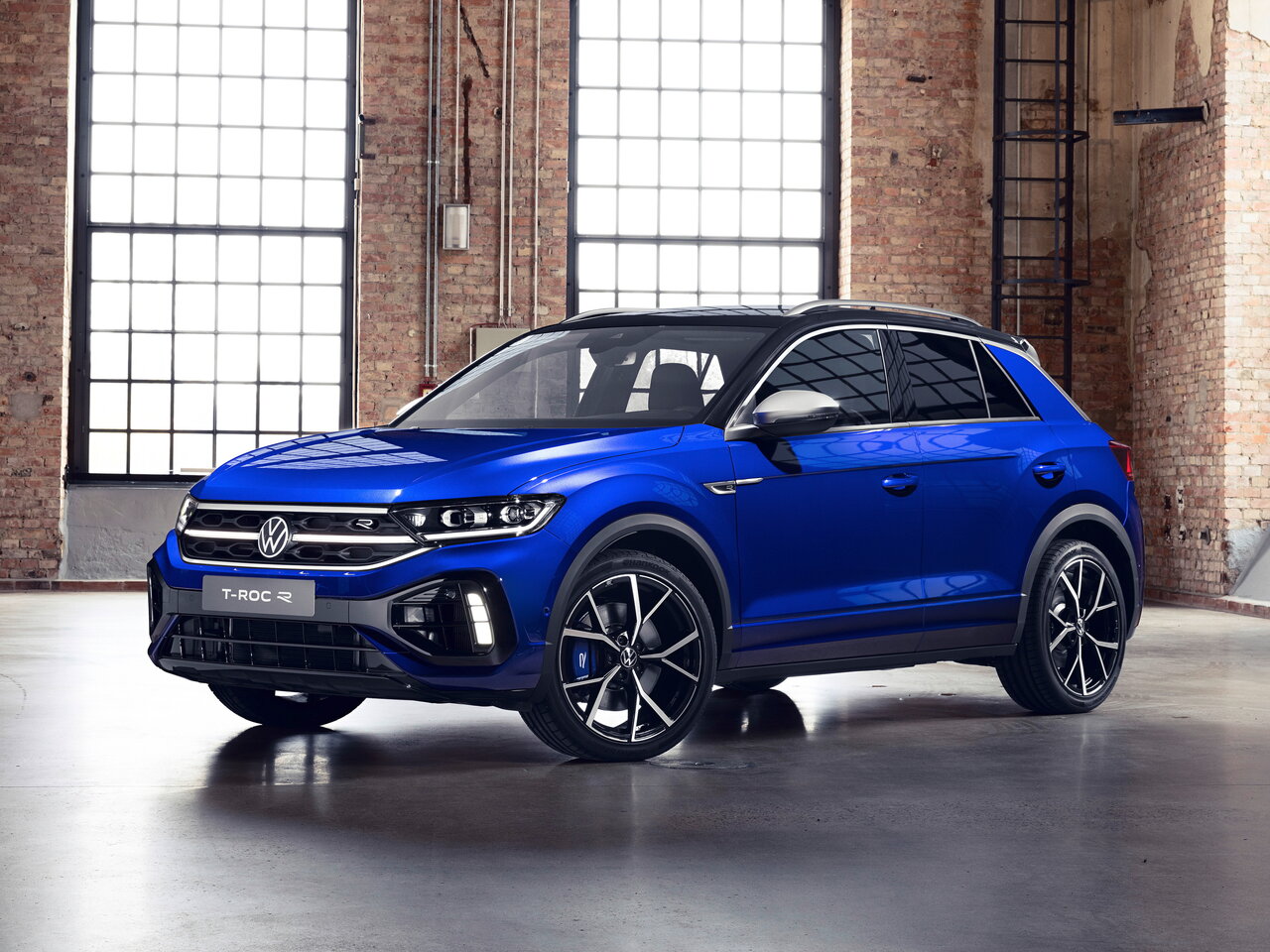 Фото Volkswagen T-Roc R I Рестайлинг