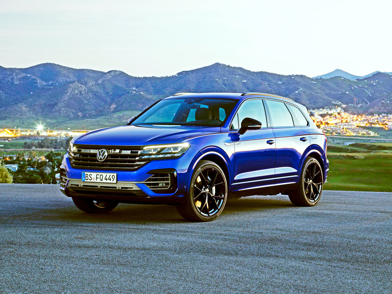 Фото Volkswagen Touareg R III