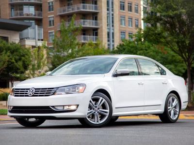 Фото Volkswagen Passat (North America and China) I Седан