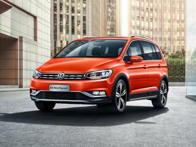 Фото Volkswagen Touran III Компактвэн