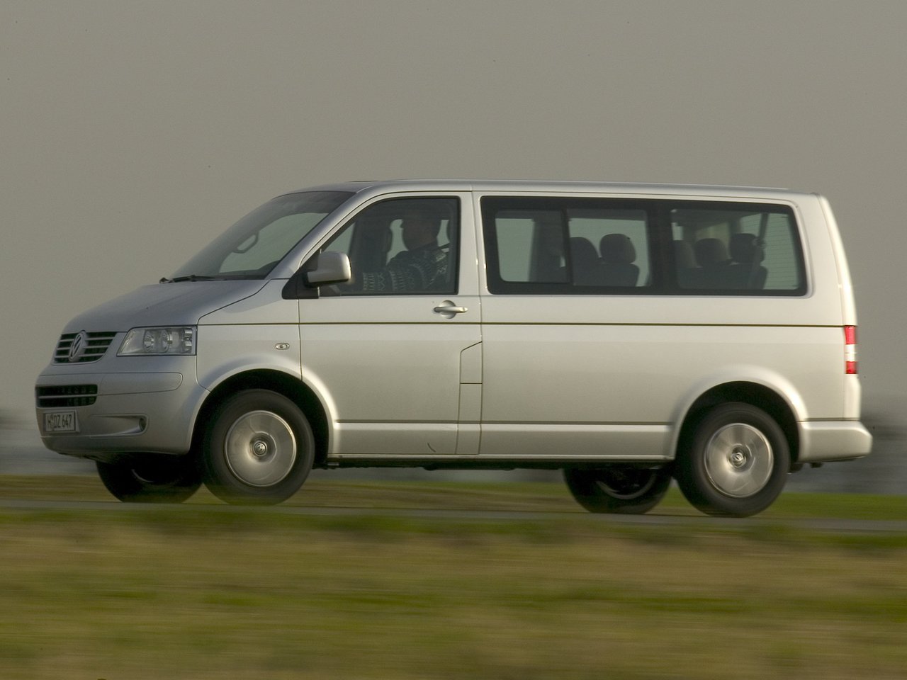 Фото Volkswagen Caravelle T5