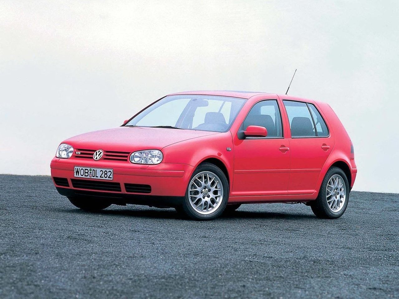 Фото Volkswagen Golf IV