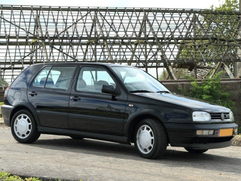 Фото Volkswagen Golf GTI III