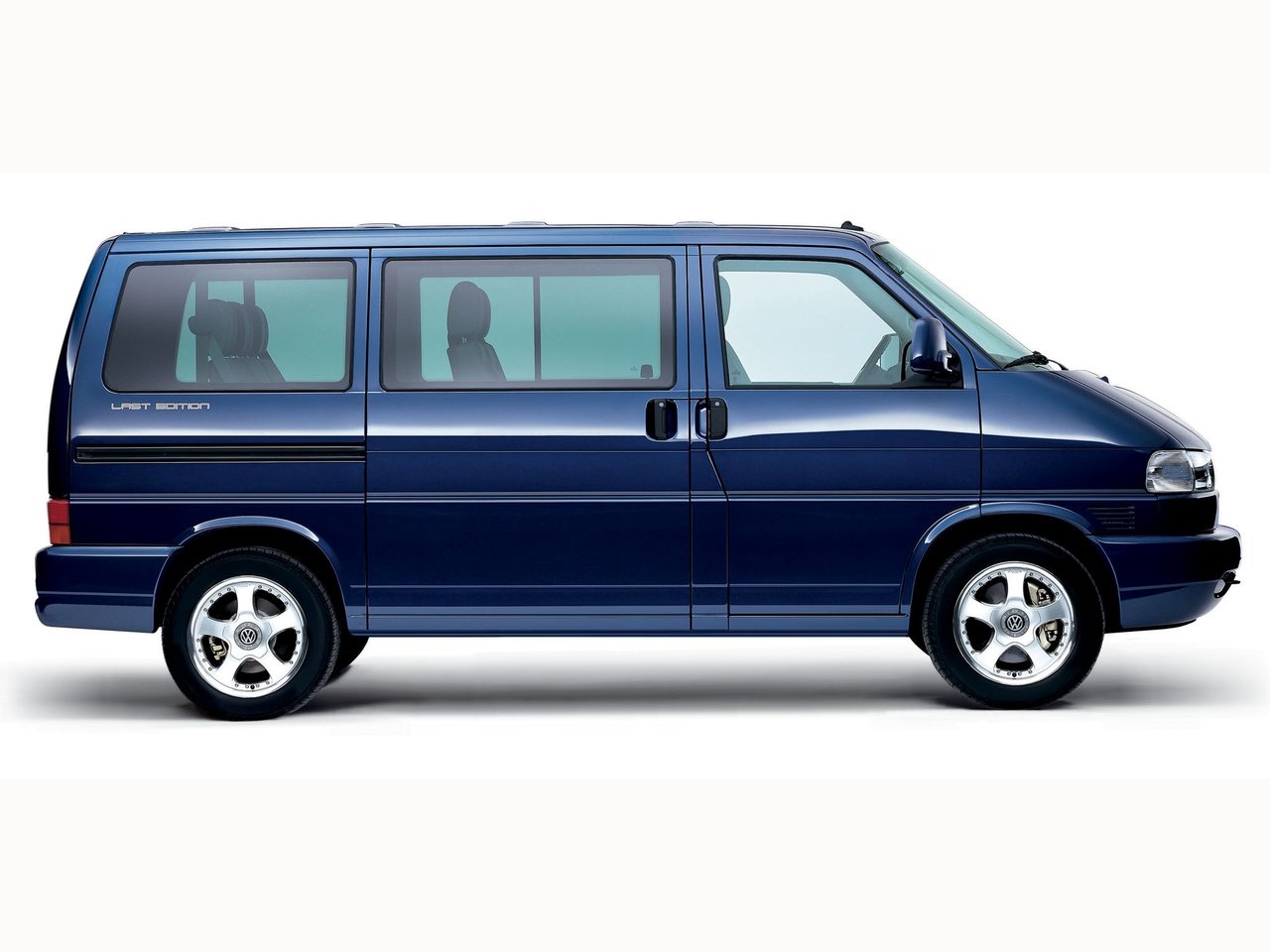 Фото Volkswagen Multivan T4