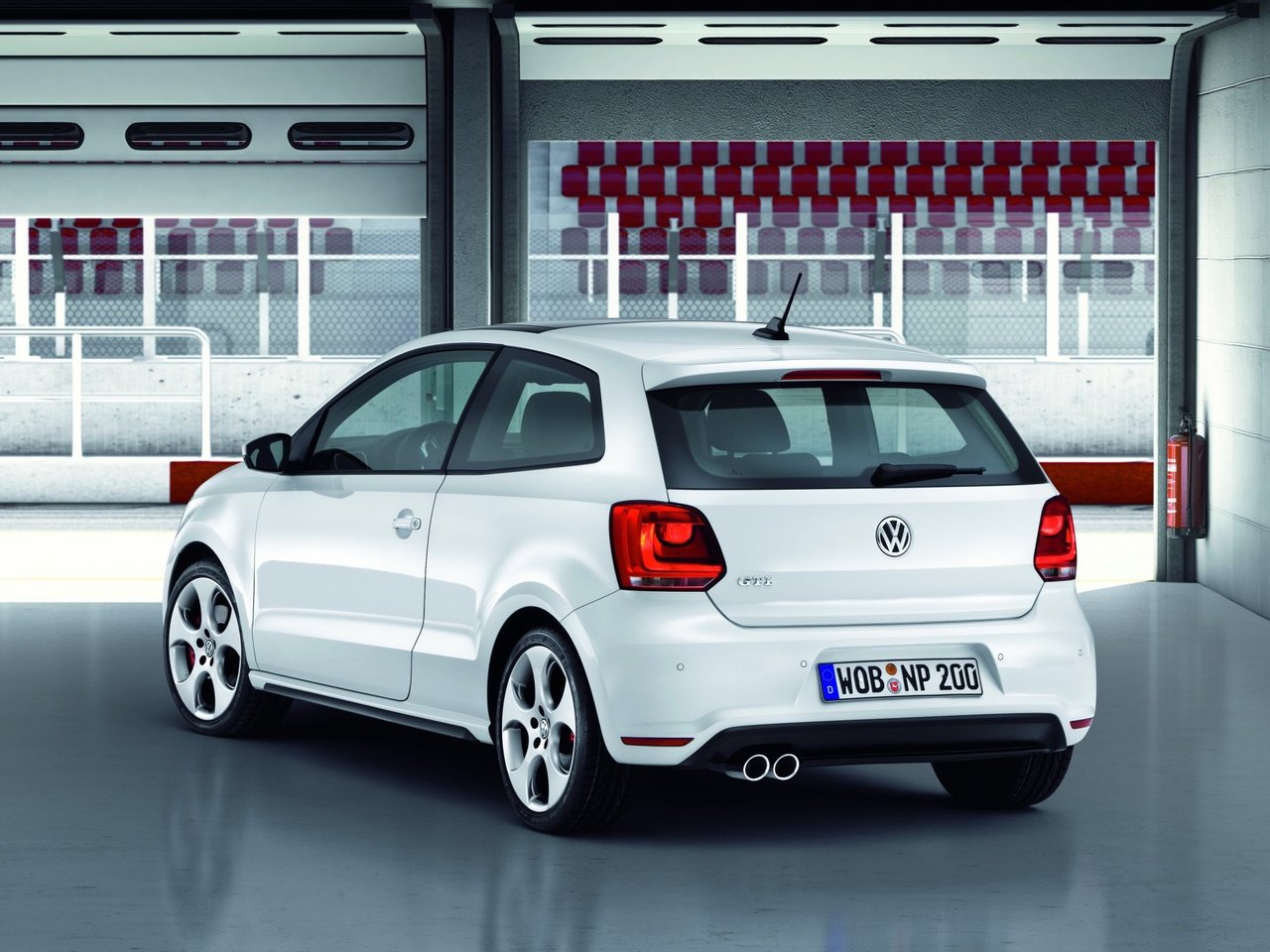 Фото Volkswagen Polo GTI V