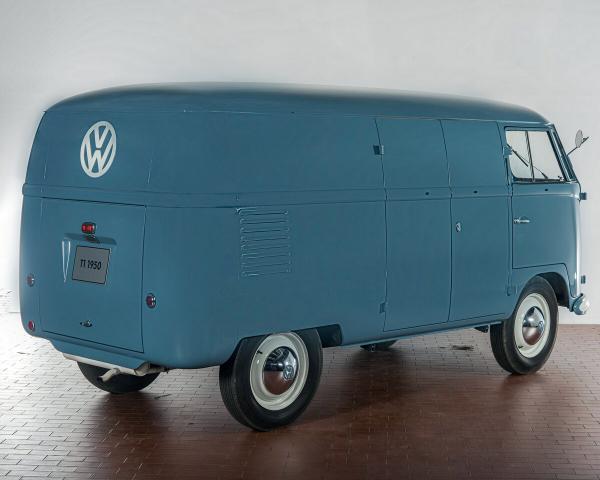 Фото Volkswagen Type 2 T1 Фургон