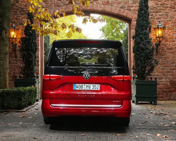 Фото Volkswagen Multivan T7 Минивэн Long