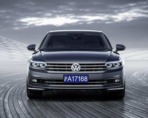 Фото Volkswagen Phideon I Седан