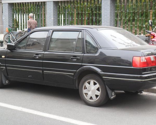 Фото Volkswagen Santana II Седан