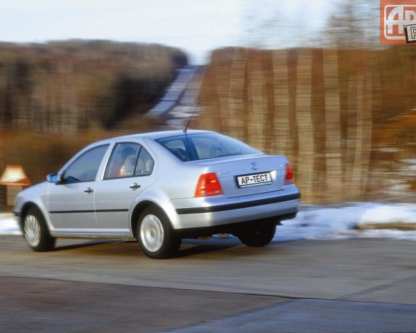 Фото Volkswagen Bora I Седан