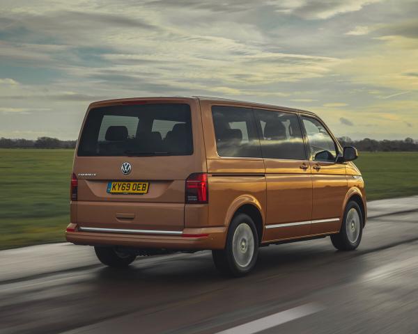 Фото Volkswagen Caravelle T6 Рестайлинг Минивэн