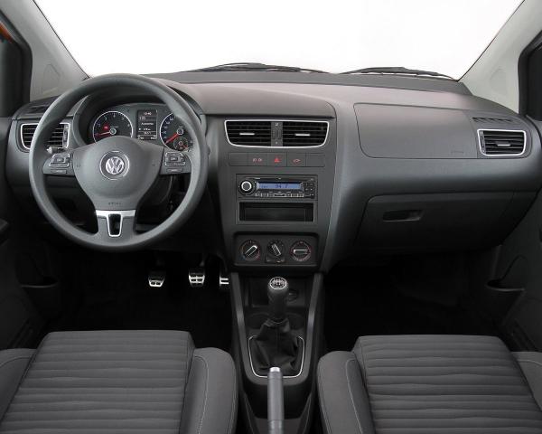 Фото Volkswagen Fox I Рестайлинг Хэтчбек 5 дв. Cross