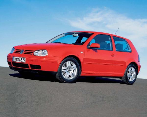 Фото Volkswagen Golf IV Хэтчбек 3 дв.