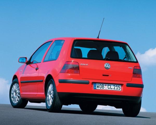 Фото Volkswagen Golf IV Хэтчбек 3 дв.