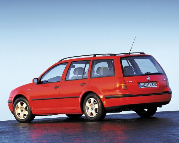 Фото Volkswagen Golf IV Универсал 5 дв.