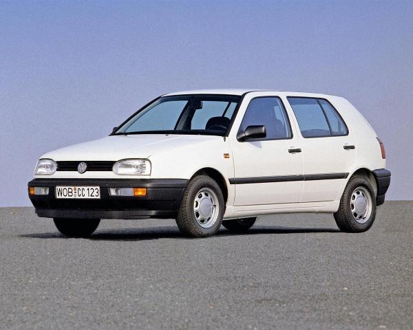 Фото Volkswagen Golf III Хэтчбек 5 дв.